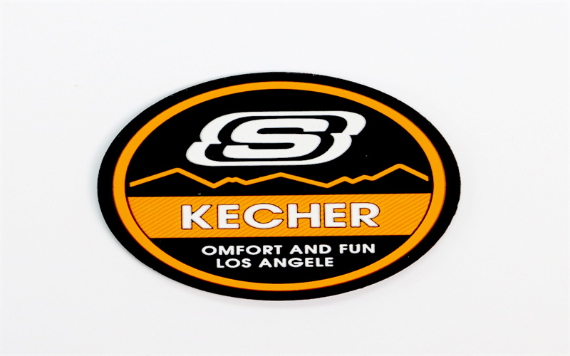 立體字字母橡膠標(biāo)服裝膠章箱包pvc軟膠標(biāo)簽卡通滴塑標(biāo)皮標(biāo)做定