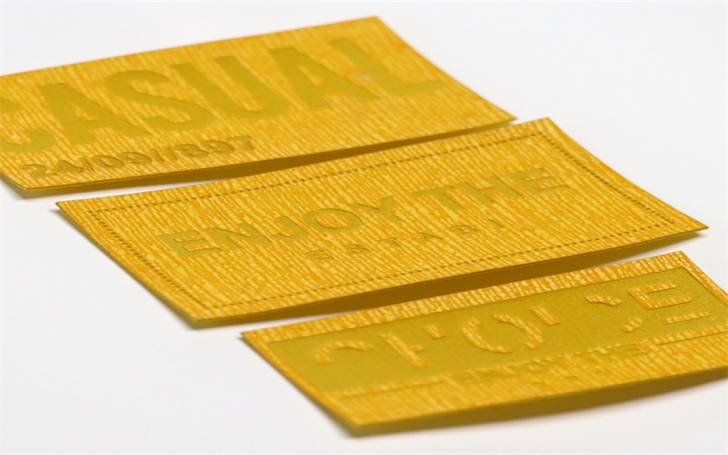 壓花印花燙金反光牛皮標(biāo) 服裝PU仿皮壓印皮標(biāo) 牛仔褲電壓真皮皮牌 