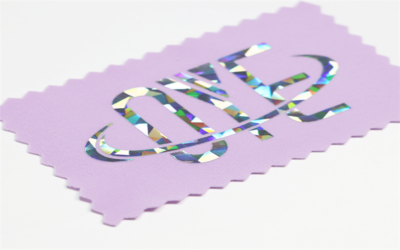 幻彩熱轉(zhuǎn)印燙標(biāo)激光雕刻服裝轉(zhuǎn)印標(biāo)童裝燙圖